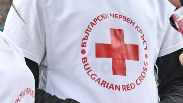 БЧК раздава храни на около половин милион българи