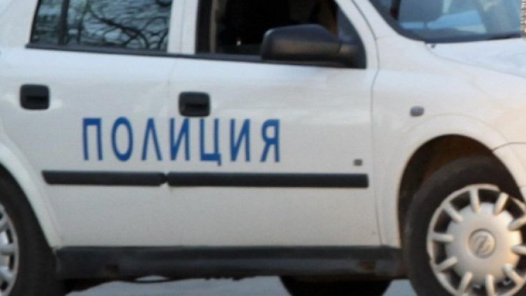 Мъж и жена се скараха, той я изхвърли в пясъчник