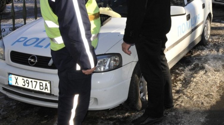 Спипаха шофьор на автобус, превозвал хора пил