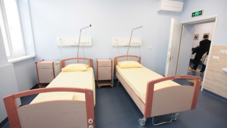 Откриха ремонтираната Клиника по онкология в София