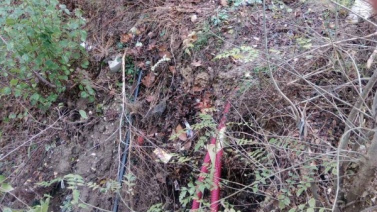 Helpbook през зимата: Кал, мръсотия, свлачища по улиците