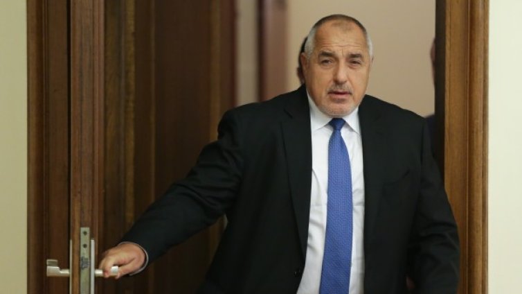 2019-а в политиката - търсим месии, но средни, а Борисов по-активен догодина