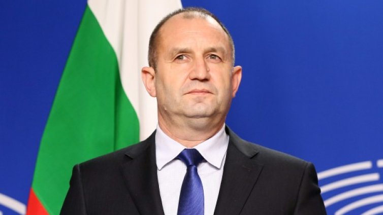 Радев издаде указа, Цацаров е освободен като главен прокурор