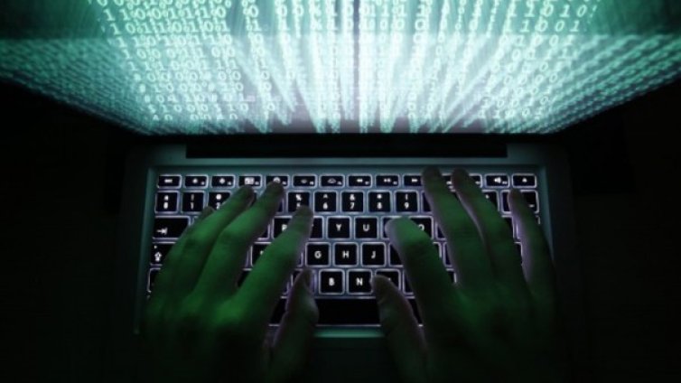 Теч на лични данни, потребители изгоряха с пари след онлайн пазаруване