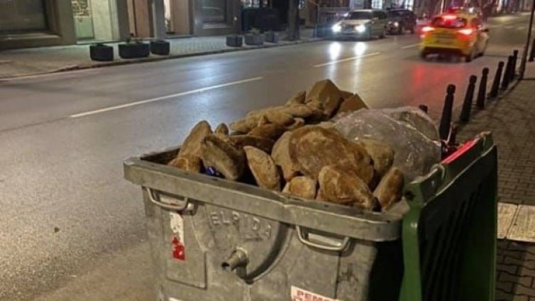 Килограми хляб на боклука &ndash; редно ли е? 