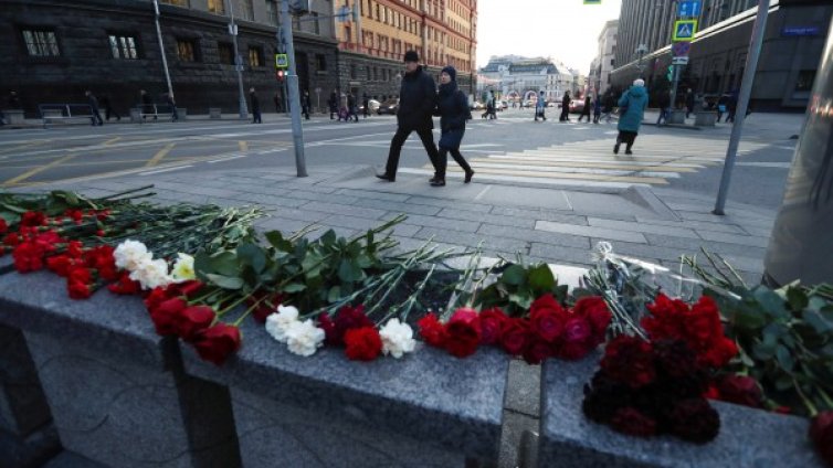 Почина служител на руската ФСС, ранен при нападението