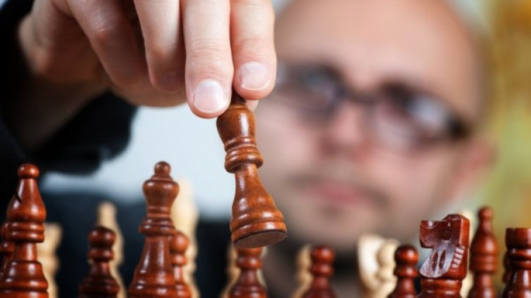 Учените бият камбаната, спада катастрофално интелекта ни