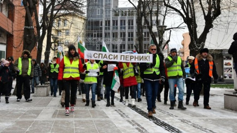 Караниколов: Следващите 20 дни ще са най-тежки за перничани