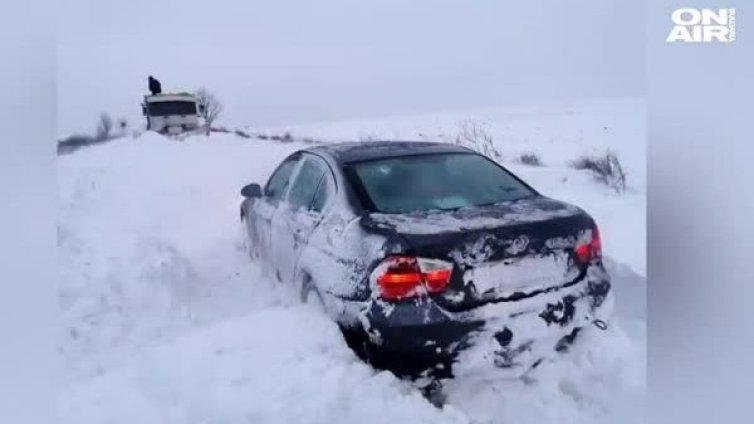 Части от Румъния и Гърция в плен на лошото време