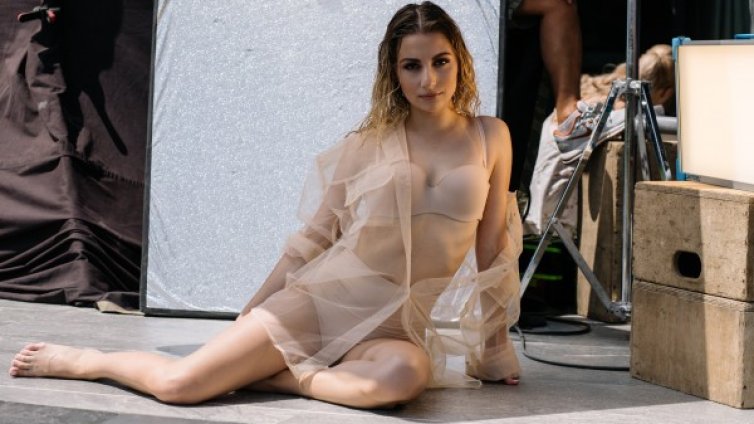 Михаела и Дюлгеров посрещнаха 2020 г. в Париж