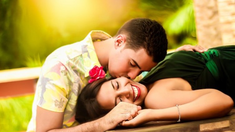 Перфектна двойка според зодията - кои знаци си пасват идеално?