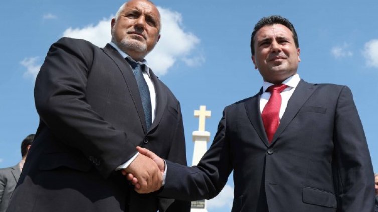 В Македония: Историческата комисия подобрява или влошава отношенията? 