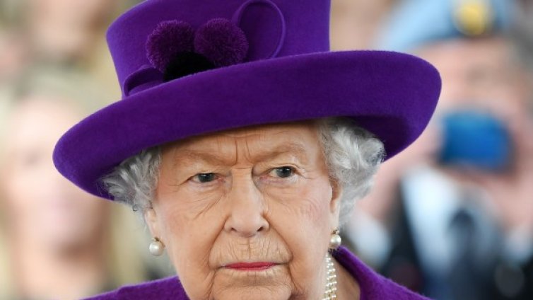 И на 93 г. Елизабет е най-голямото съкровище на британския двор!