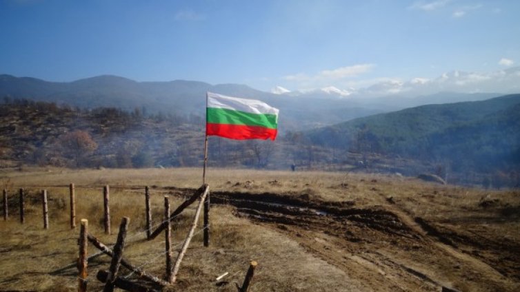 Възстановиха движението на пътя Симитли – Кресна 