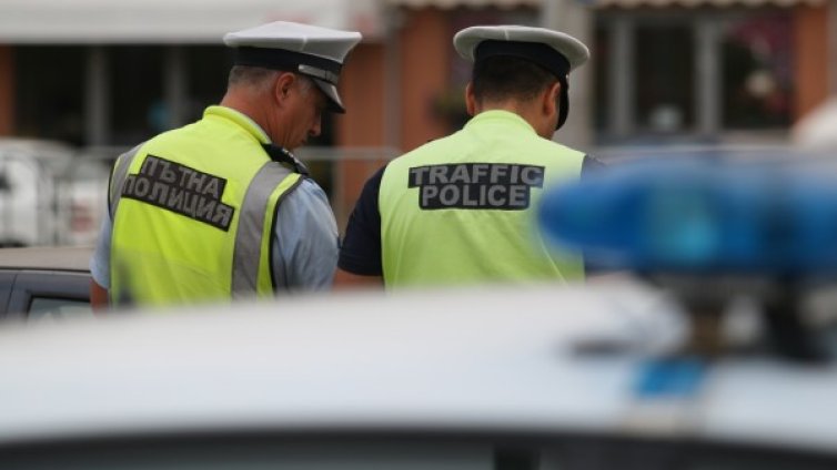 Любител на чашката подкара колата си с 2.33 промила 