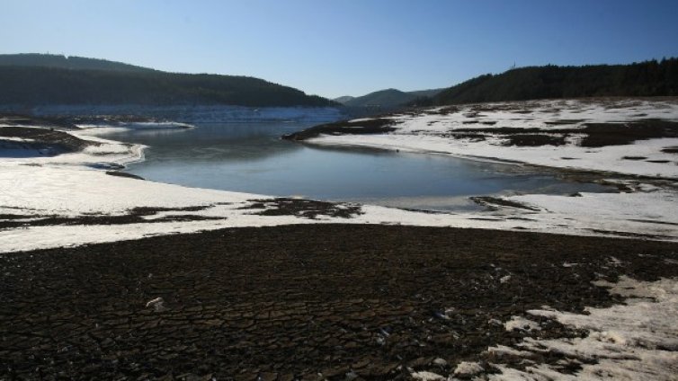 "Студена" достига "мъртвия си обем" &ndash; Перник с вода още 10 дни