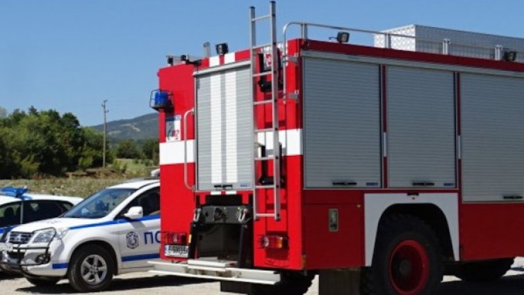 Бус се запали в движение между Пловдив и Пазарджик