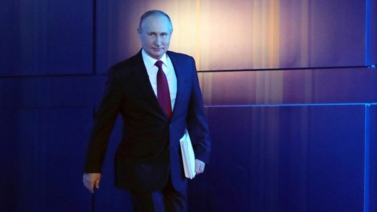 Путин ще остане на власт поне до 2024-та, той не бърза с промените