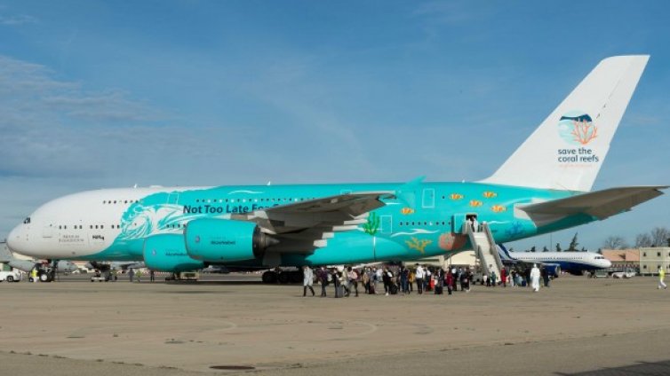 36 души във френския самолет от Ухан с признаци за коронавирус 