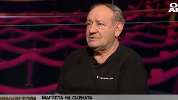 Започва турне с вечните песни на "Клуб НЛО" през април