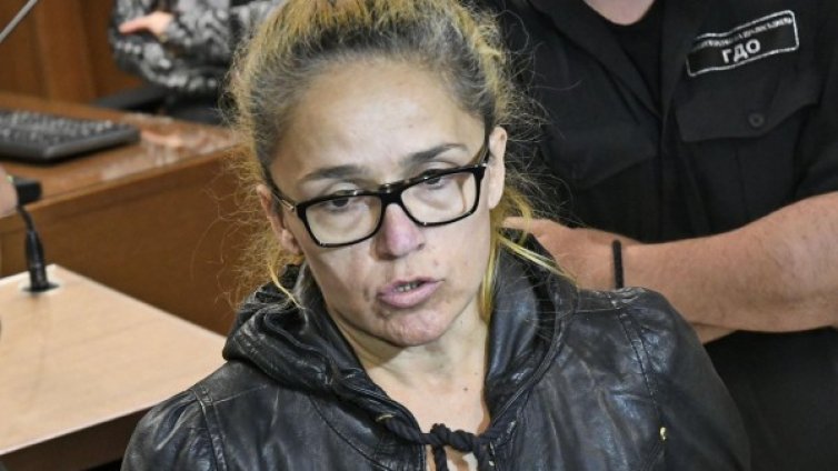 Четири часа Иванчева и Петрова искаха от съда - напразно