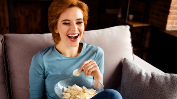 7 храни и напитки, които са вредни за зъбите ни 