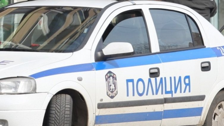 Задържаха обирджията, задигнал 12 000 лв. от банка вчера