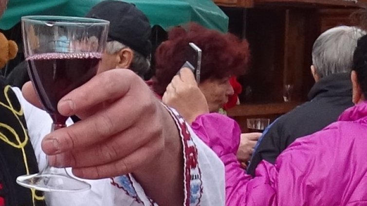 Сив сектор при пазара на вино