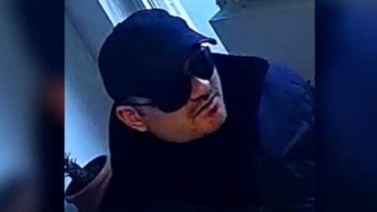 Търси се: МВР го издирва за обир в чейндж бюро 