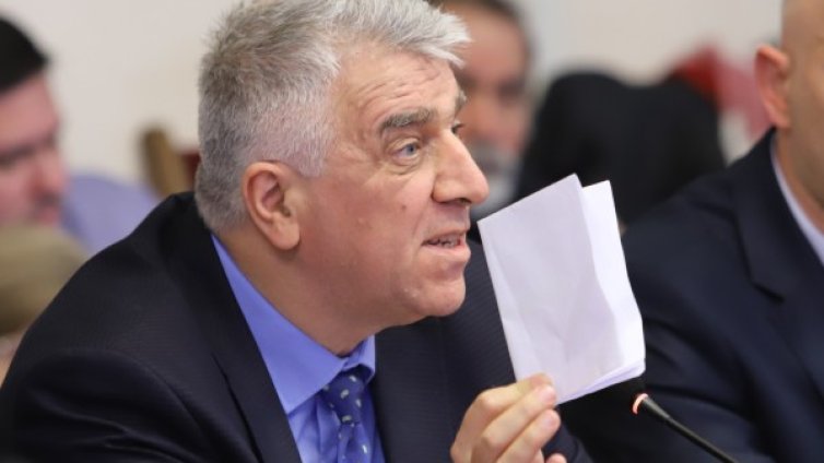 От БСП скочиха: Растежът не е 3.3%, искаме оставки!