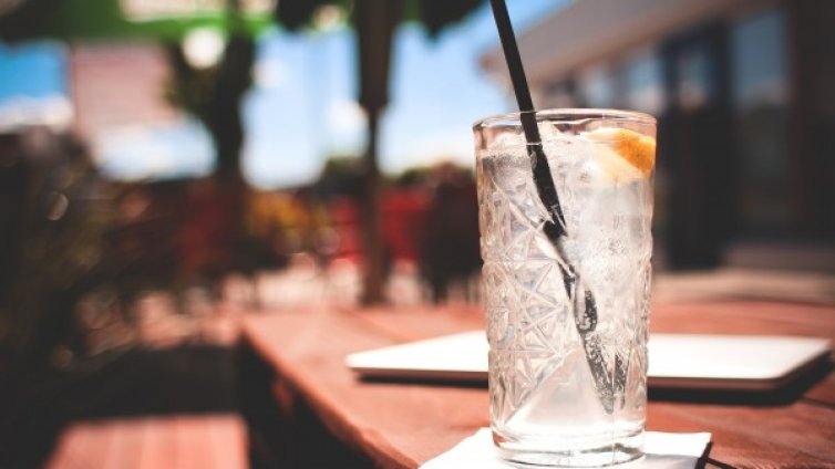 Спипаха над 3 тона алкохол менте в магазин в Пловдив