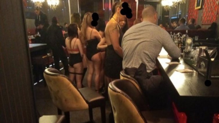 Задържаха 4-има за склоняване към проституция в Пловдив