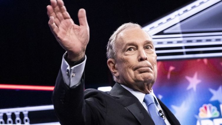 Вместо да става президент: Какво може да направи Блумбърг с $500 млн.? 