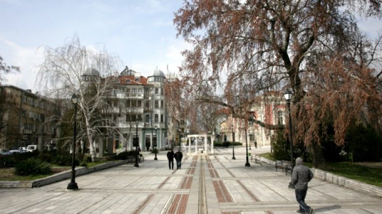 Местните власти с мерки срещу коронавируса