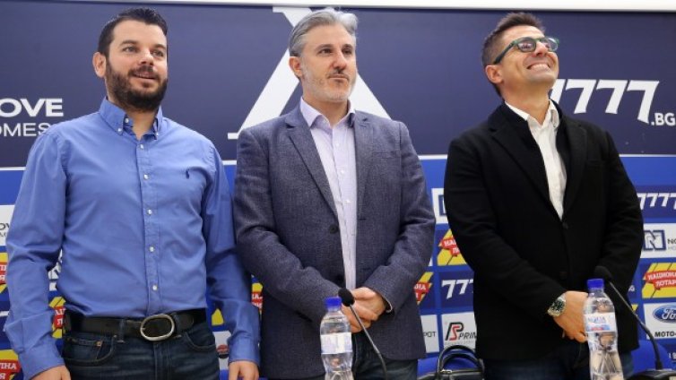 Феновете ще издържат Левски до лятото, а после...