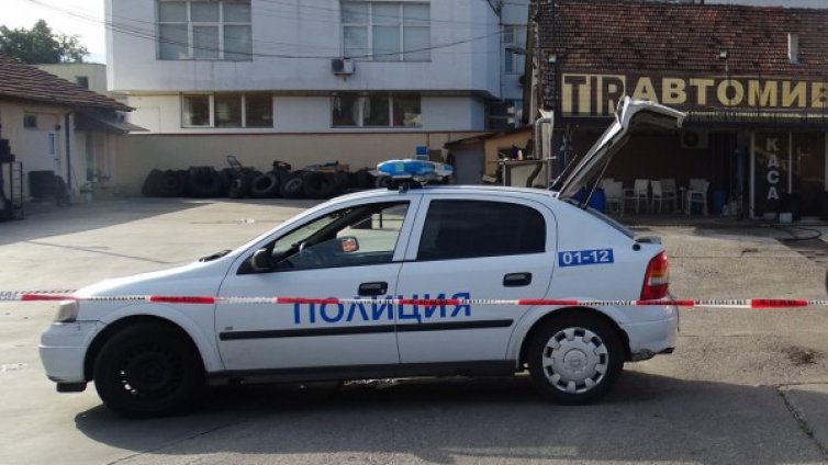 20-годишен обира кафе-автомати и автомивки в Пазарджик 