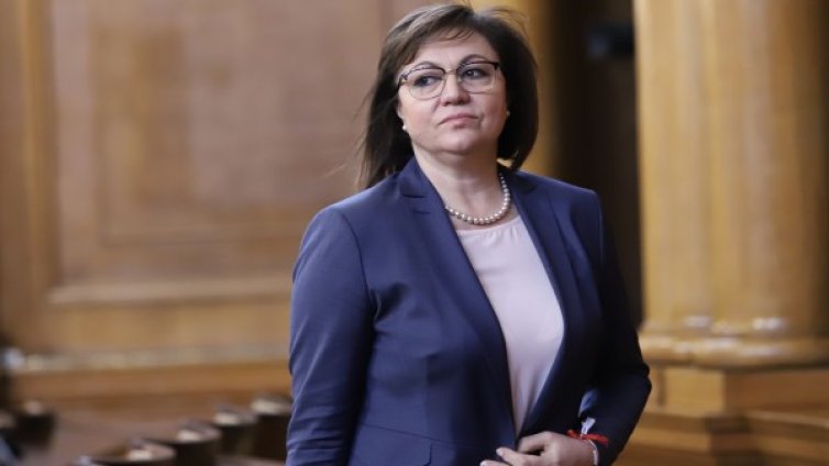 Нинова: Да подкрепим исканията на медсестрите и майките