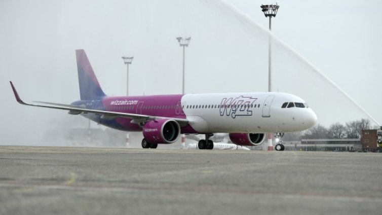 Wizz Air отменя полети от днес заради коронавируса