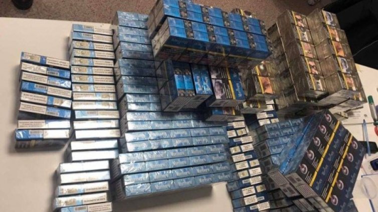  Митничари иззеха 4600 кутии цигари от багаж на пътници
