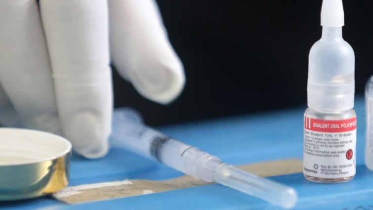 Подобряват се двамата пациенти с COVID-19 в Плевен   