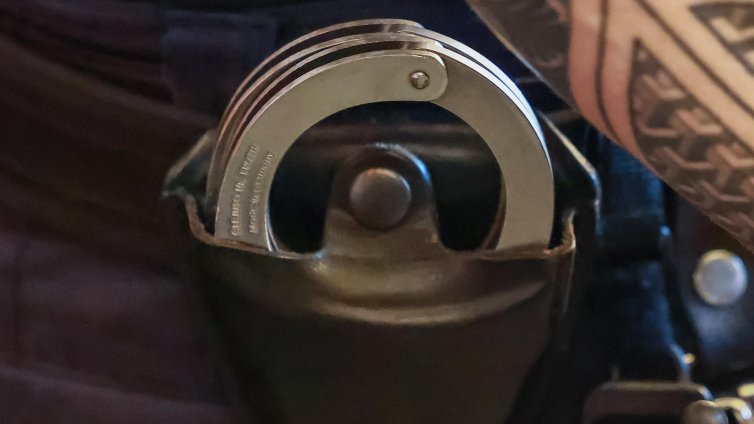 Двойка от САЩ се опита да продаде бебето си за $1000 и шест бири