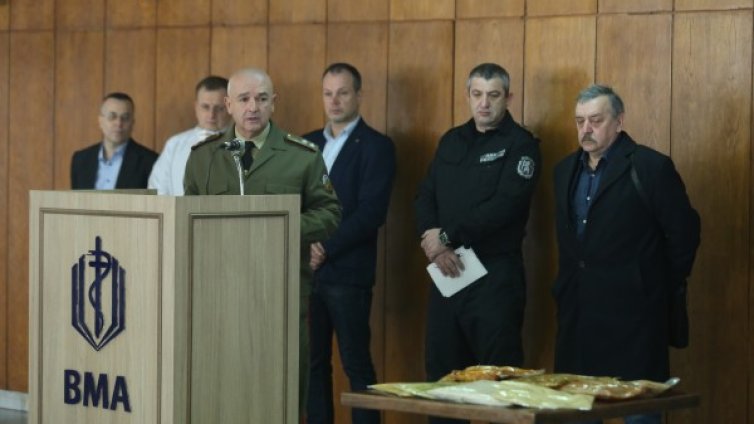 Случаите на COVID-19 у нас вече са 92, болни в Смолян и Велико Търново