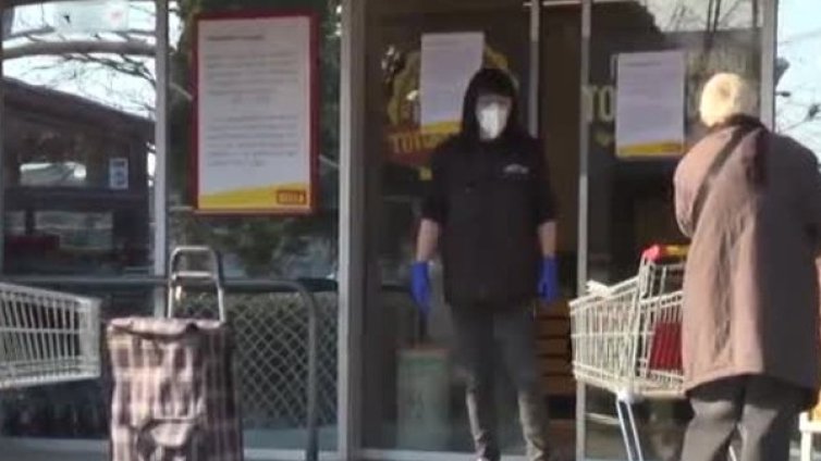 Строгите мерки за пазаруване: Спазват ли се?