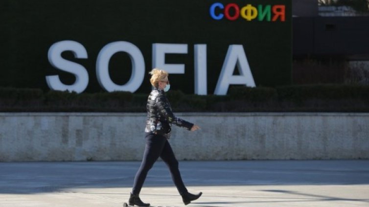 Поне 86 000 работещи в София ще пострадат от пандемията 