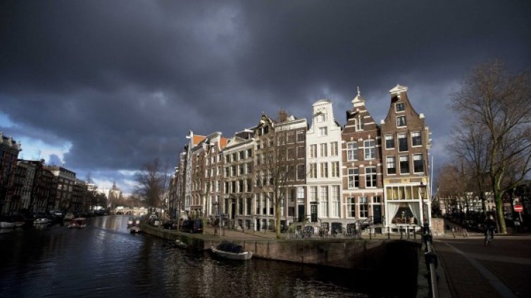 В Европа откриха коронавирус в канализацията от WC-тата