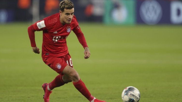 Коутиньо дари 20 тона храна на бедни в Бразилия