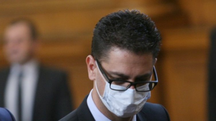 Без военни сделки през извънредното положение?