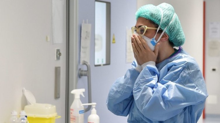 Откриха нов симптом на коронавирусната инфекция