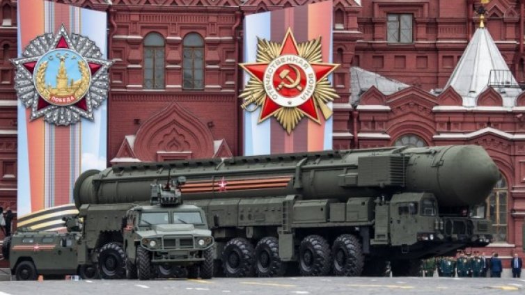 Путин отложи парада на Червения площад за 9 май