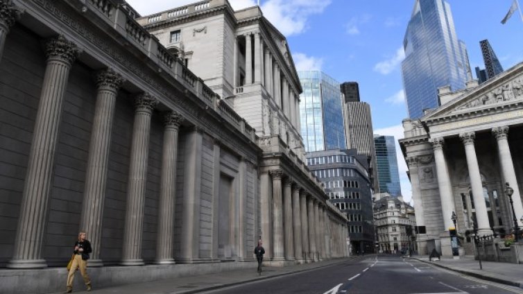 Британски професор прогнозира 40 000 жертви на COVID-19 